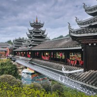 Мост в деревне народности дун в стиле ветра и дождя :: Дмитрий 