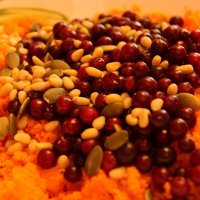 Натюрморт  с орехами и ягодами :: Александр Чашин