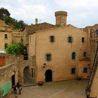 Дворики Тоссы Де Мар :: Юрий. Шмаков