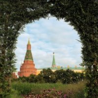 Начало сентября на Манежной. :: Татьяна Помогалова Начало сентября на Манежной. :: Татьяна Помогалова