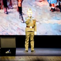 *** :: Андрей Л. В.