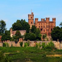 Старый замок :: Юрий. Шмаков Старый замок :: Юрий. Шмаков