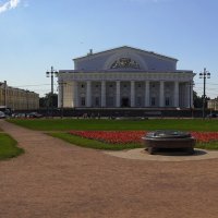 Биржевой сквер :: Сергей Беляев