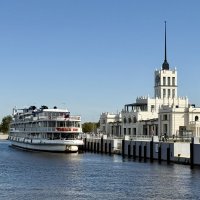 «Расскажите мне о море, корабли..!» :: Арина Невская