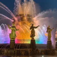 Вечерний фонтан Дружба народов, Москва, ВДНХ :: <<< Наташа >>>