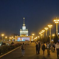 Вечерний Главный павильон, Москва, ВДНХ :: <<< Наташа >>>