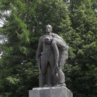 Памятник устюжанам, павшим в Великой Отечественной войне :: Александр Ильчевский 