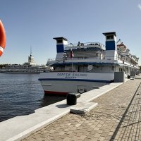 «Расскажите мне о море, корабли..!» :: Арина Невская