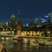 Кремлевская набережная :: Сергей Шатохин 