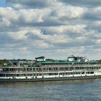 Круизный теплоход на Волге :: Алексей Р. Круизный теплоход на Волге :: Алексей Р.