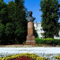 Чебоксары. Бюст Константина Васильевича Иванова. :: Пётр Чернега Чебоксары. Бюст Константина Васильевича Иванова. :: Пётр Чернега