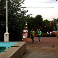 Гуляют :: Юрий Гайворонскiий Гуляют :: Юрий Гайворонскiий