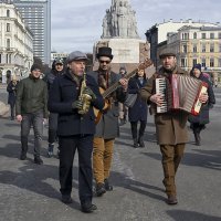 По главной улице с оркестром :: Регина 