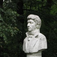 Памятник К.Н. Батюшкову :: Александр Ильчевский 