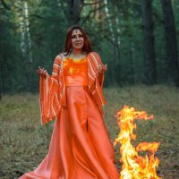Девушка Жар-птица и огонь :: Валерия .