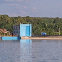 Плотина и шлюзы на Кольчугинском водохранилище :: Сергей Цветков
