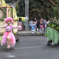 Начались злоключения маленькой Дюймовочки... :: Татьяна Машошина Начались злоключения маленькой Дюймовочки... :: Татьяна Машошина