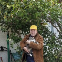 Дед с любимицей :: Светлана Тихонина