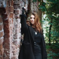 У СТЕНЫ :: ura Зелев