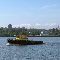 Вид на Зашекснинский район от Речного вокзала :: Александр Ильчевский 