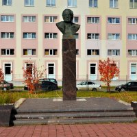 Чебоксары. Памятник Петру Петровичу Хузангаю. :: Пётр Чернега Чебоксары. Памятник Петру Петровичу Хузангаю. :: Пётр Чернега