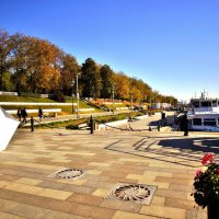 ОСЕНЬ. НАБЕРЕЖНАЯ :: АЛЕКСАНДР 