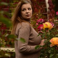 Девушка в цветах :: Мария Яковлева