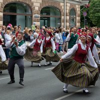 Идем, танцуя :: Регина 