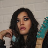 Музыкальная загадка: взгляд, который рассказывает историю :: Джованни Луче