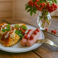 Бесхитростный завтрак российского пенсионера...:-) :: Андрей Заломленков