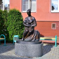 Чебоксары. Памятник матери и ребёнку. :: Пётр Чернега