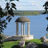 набережная :: Елена Шаламова