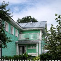 Центр народных художественных промыслов и ремесел «Резной палисад» :: Александр Ильчевский 