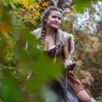 Девушка   викинг на  лошади :: Тамара Нижельская