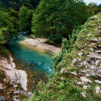 беслетский мост  и река Басла :: Александр Леонов