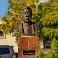 Памятник :: Анатолий Чикчирный