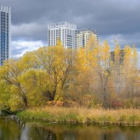 Осень в городе... :: Влад Никишин
