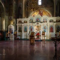 Внутри церкви Серафима Саровского :: Александр Синдерёв