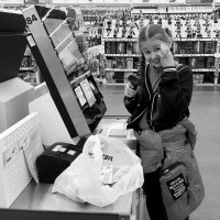 играет в кассира :: Артём 