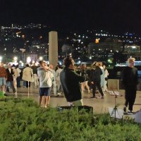 Вечерняя прогулка по Ялте. :: Галина Вечерняя прогулка по Ялте. :: Галина