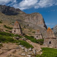 Некрополь Эльтюбю. Кабардино-Балкария. :: Дина Евсеева Некрополь Эльтюбю. Кабардино-Балкария. :: Дина Евсеева