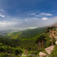 панорама со смотровой ущелья Уч-Кош :: Sergey Bagach панорама со смотровой ущелья Уч-Кош :: Sergey Bagach
