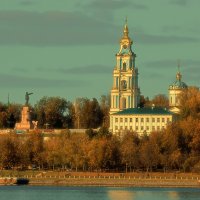Костромской кремль. Вид с правого берега Волги. :: Николай Феофанов