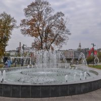 Светомузыкальный фонтан в сквере имени А.С. Пушкина в Ельце :: Татьяна Машошина