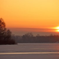 Выплывает... :: Сергей Рожков