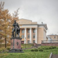 Памятник Михаилу Перхину в Петрозаводске :: Andrey Lomakin Памятник Михаилу Перхину в Петрозаводске :: Andrey Lomakin