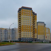 Новочебоксарск. Дом по ул. Воинов Интернационалистов 26. :: Пётр Чернега Новочебоксарск. Дом по ул. Воинов Интернационалистов 26. :: Пётр Чернега