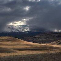 В горах дождь :: Марина Фомина.