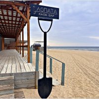 Кафе на берегу. :: Валерия Комова Кафе на берегу. :: Валерия Комова