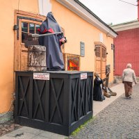 "Залезать на эшафот строго запрещено!" :: Nyusha . "Залезать на эшафот строго запрещено!" :: Nyusha .